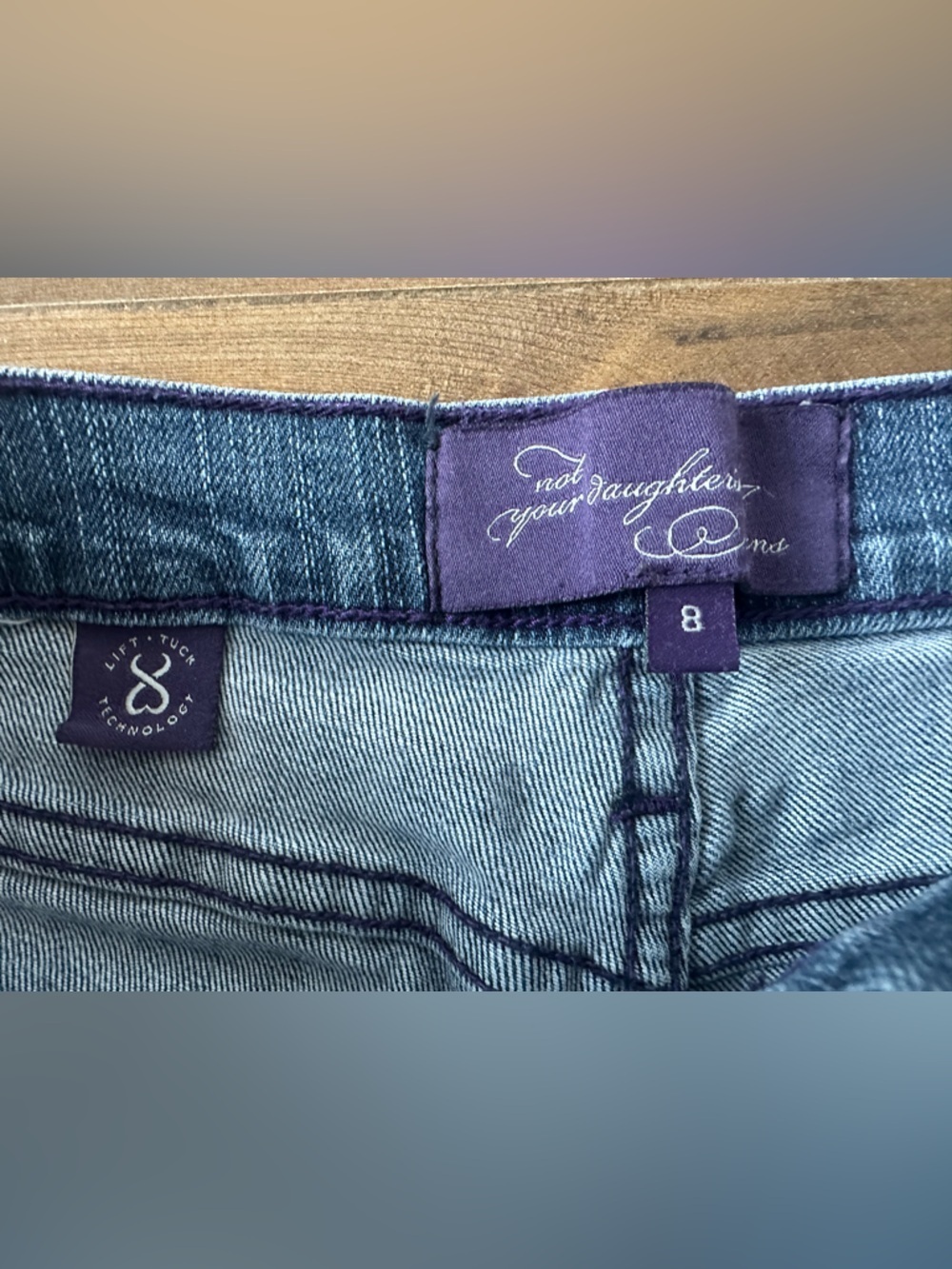 NYDJ Straight Leg Jeans Size 8 Lift Tuck Technology Medium Wash Stretch - Picture 4 of 5